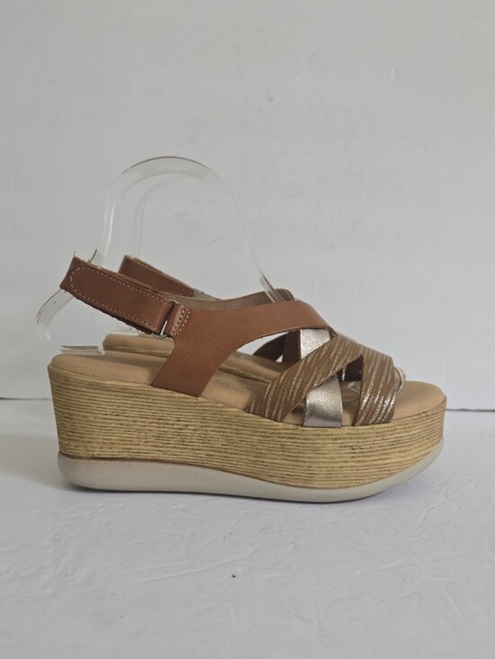 Shoes - Light Brown Leather Strappy Platform Sandals Size 36